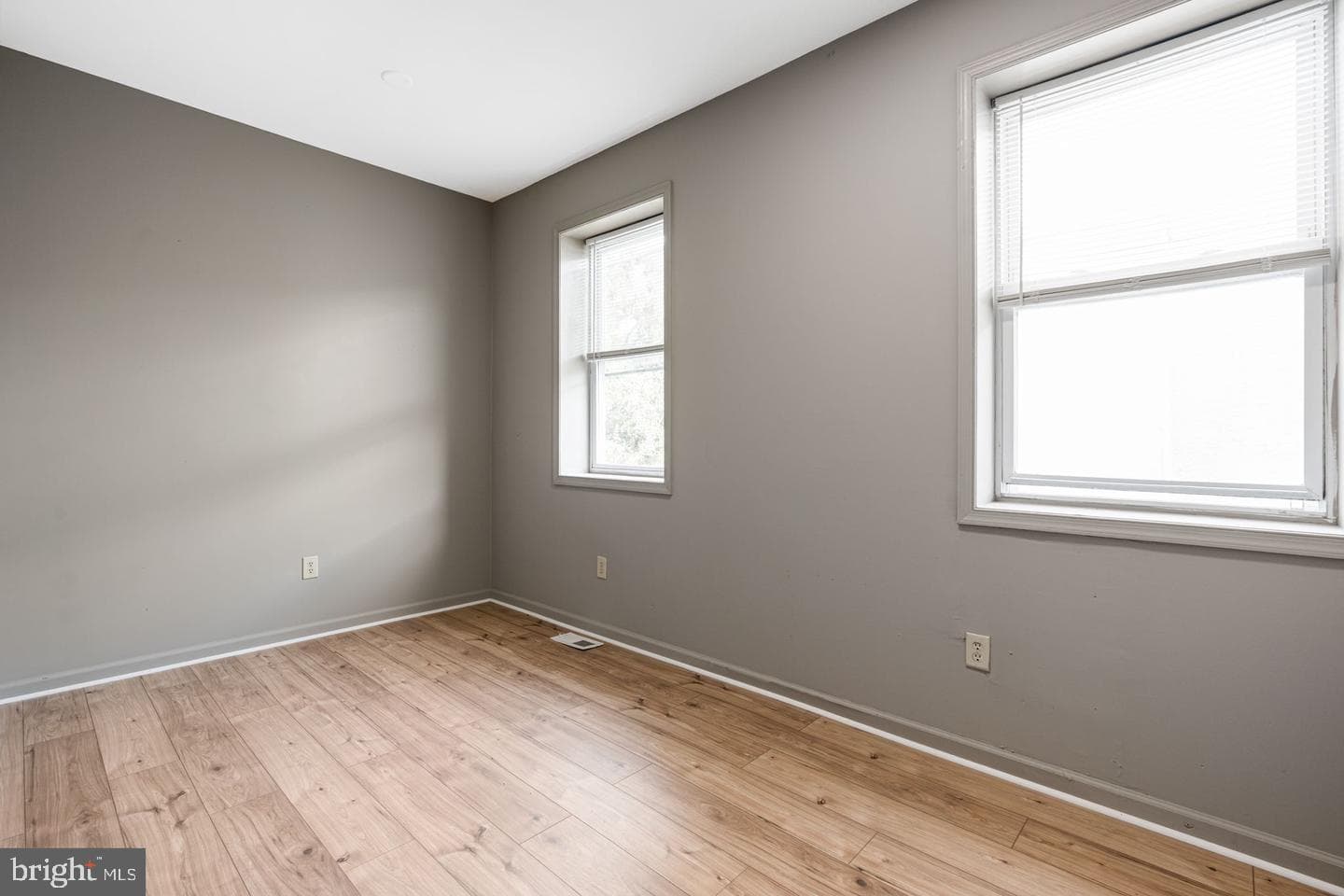 1531 W Norris Street photo 3