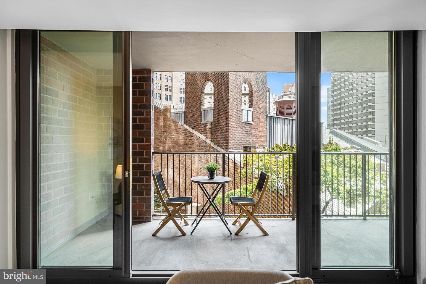 1420 Locust Street #7n photo 8
