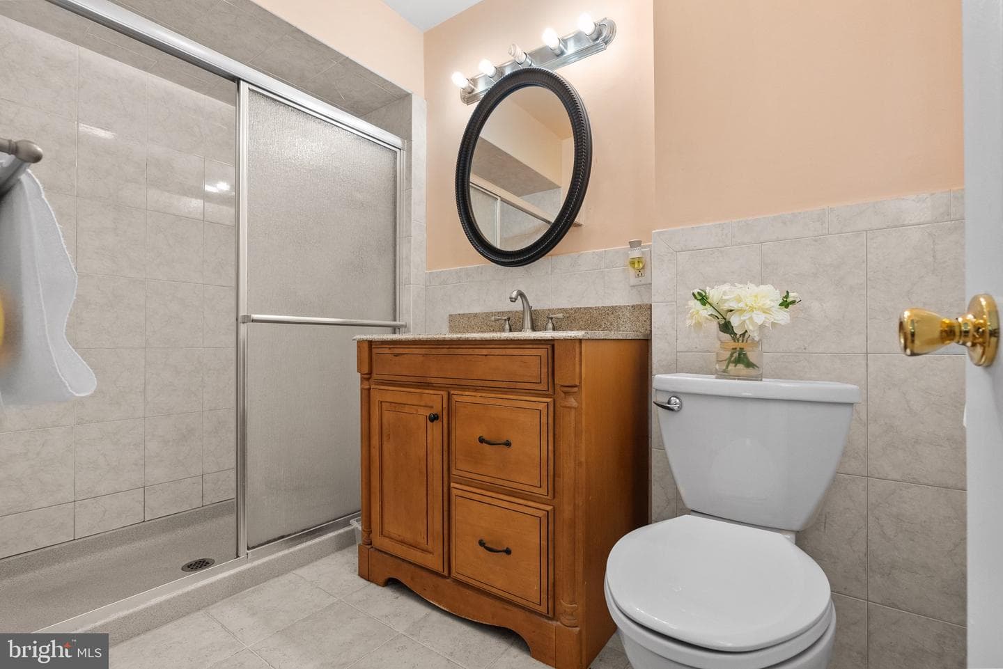 142 Greycourt Road photo 17