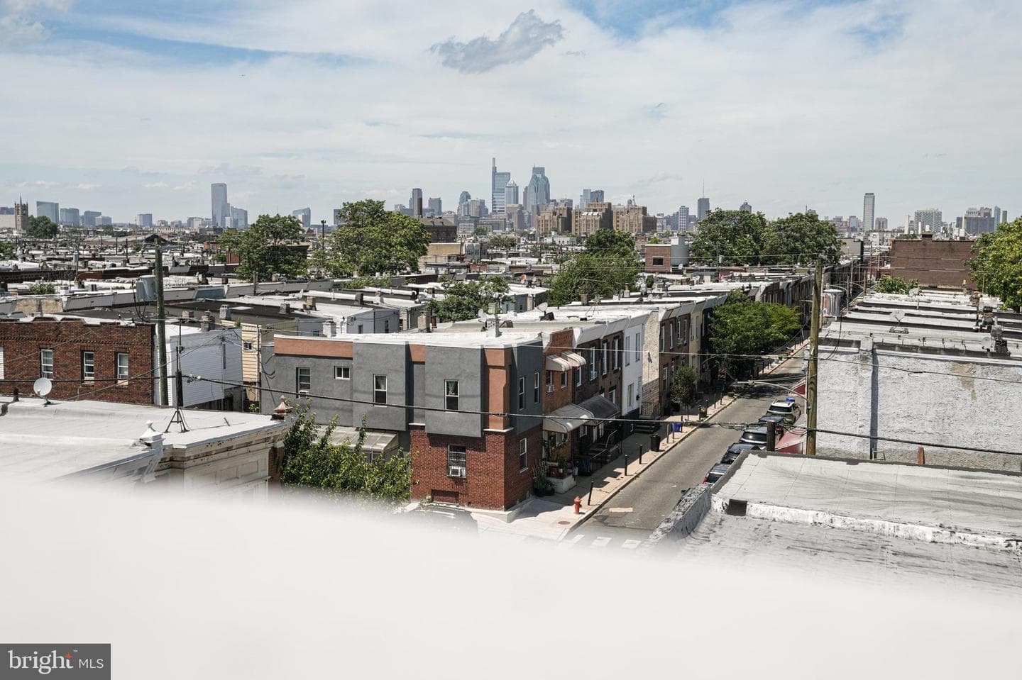 2611 S Marshall Street photo 28