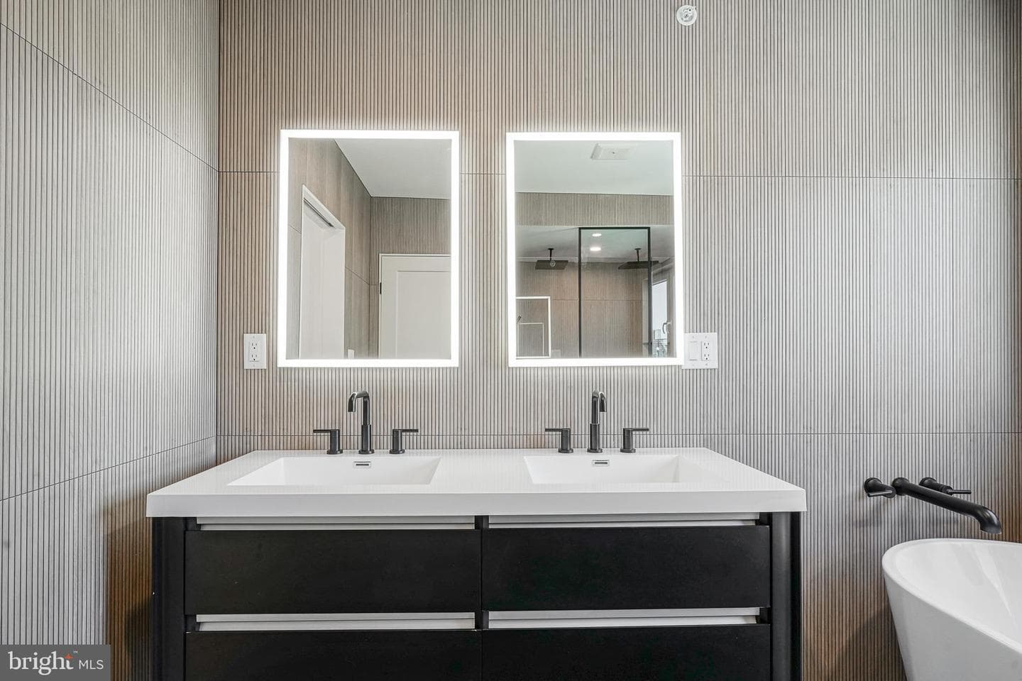 1102 E Columbia #lot D1 photo 17