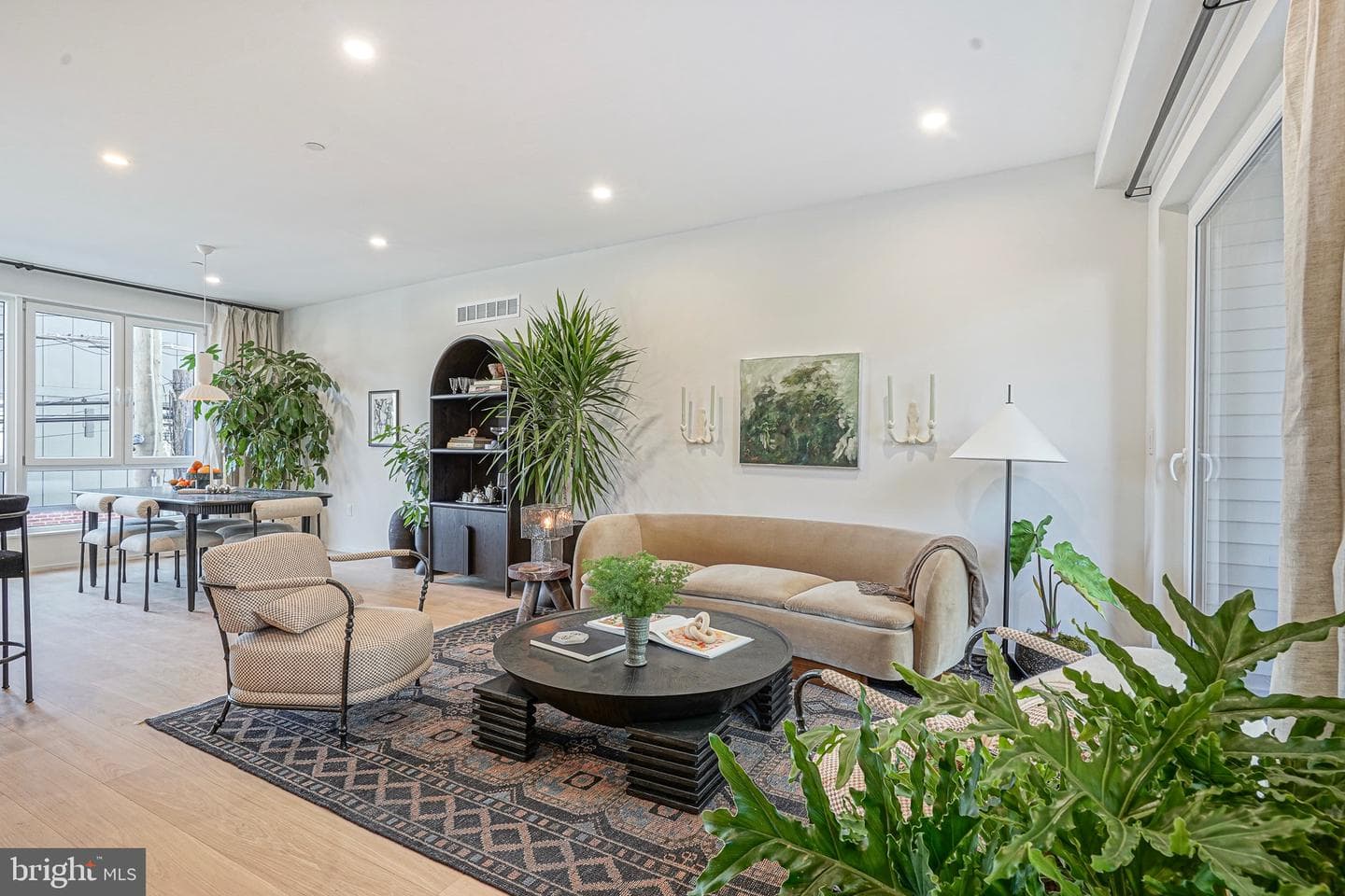 1102 E Columbia #lot D1 photo 3