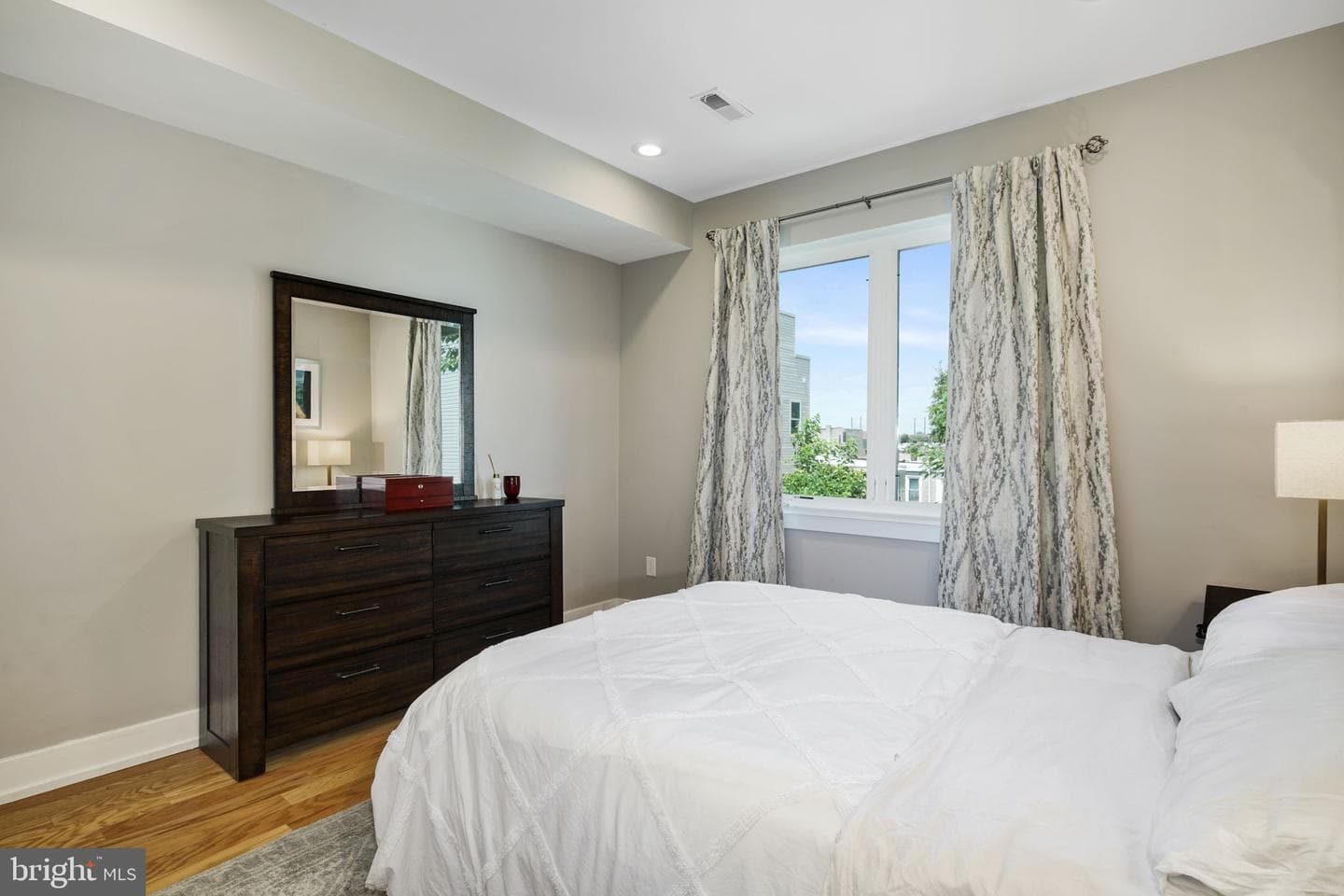 2711 W Jefferson Street #2 photo 8