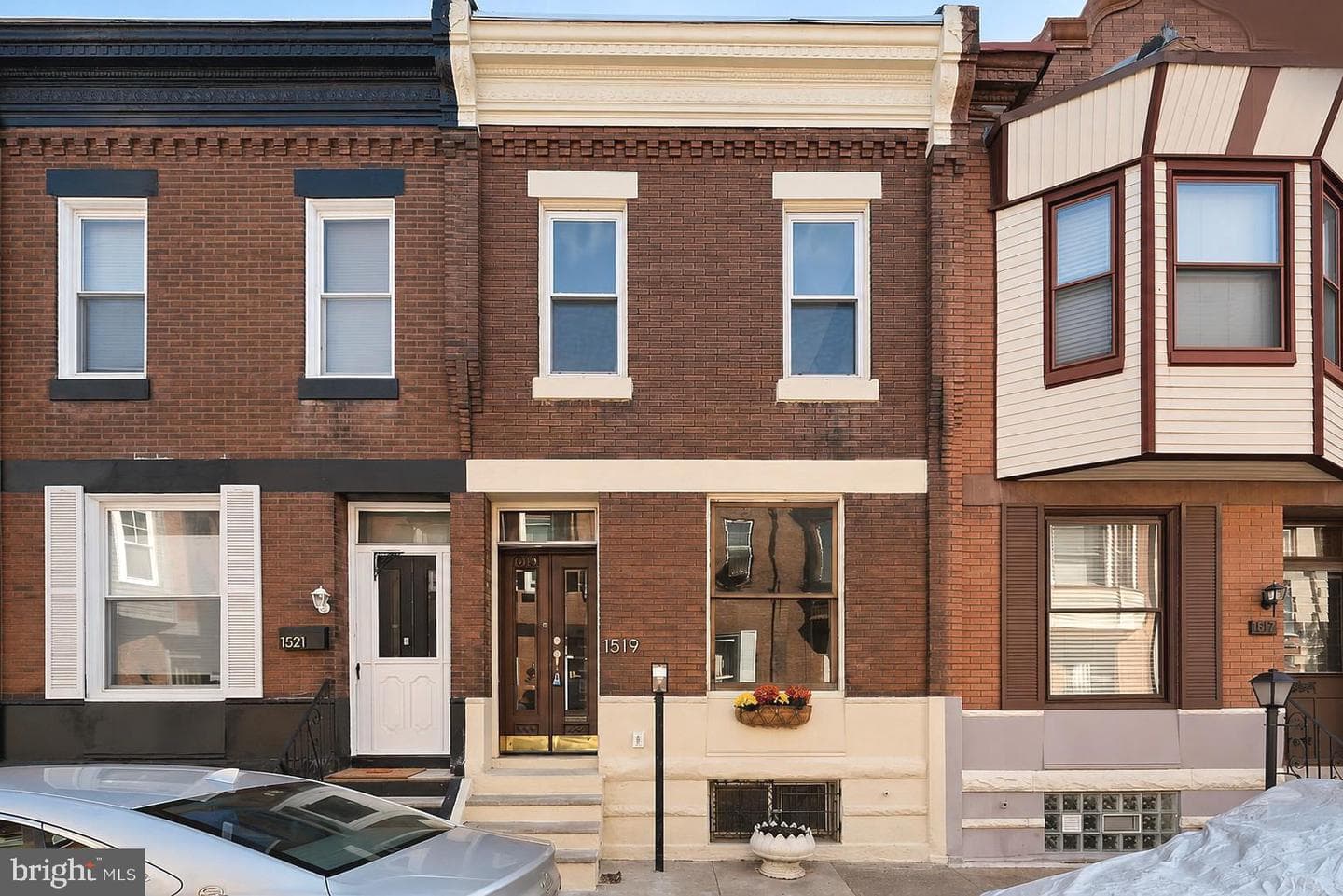 1519 N Dover Street photo 1