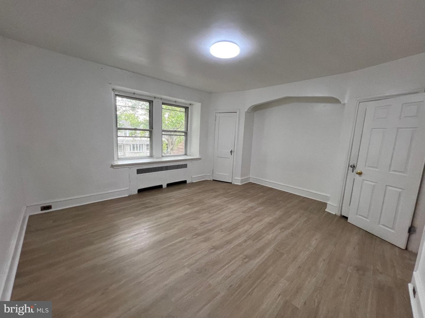 3239 Wellington Street photo 7