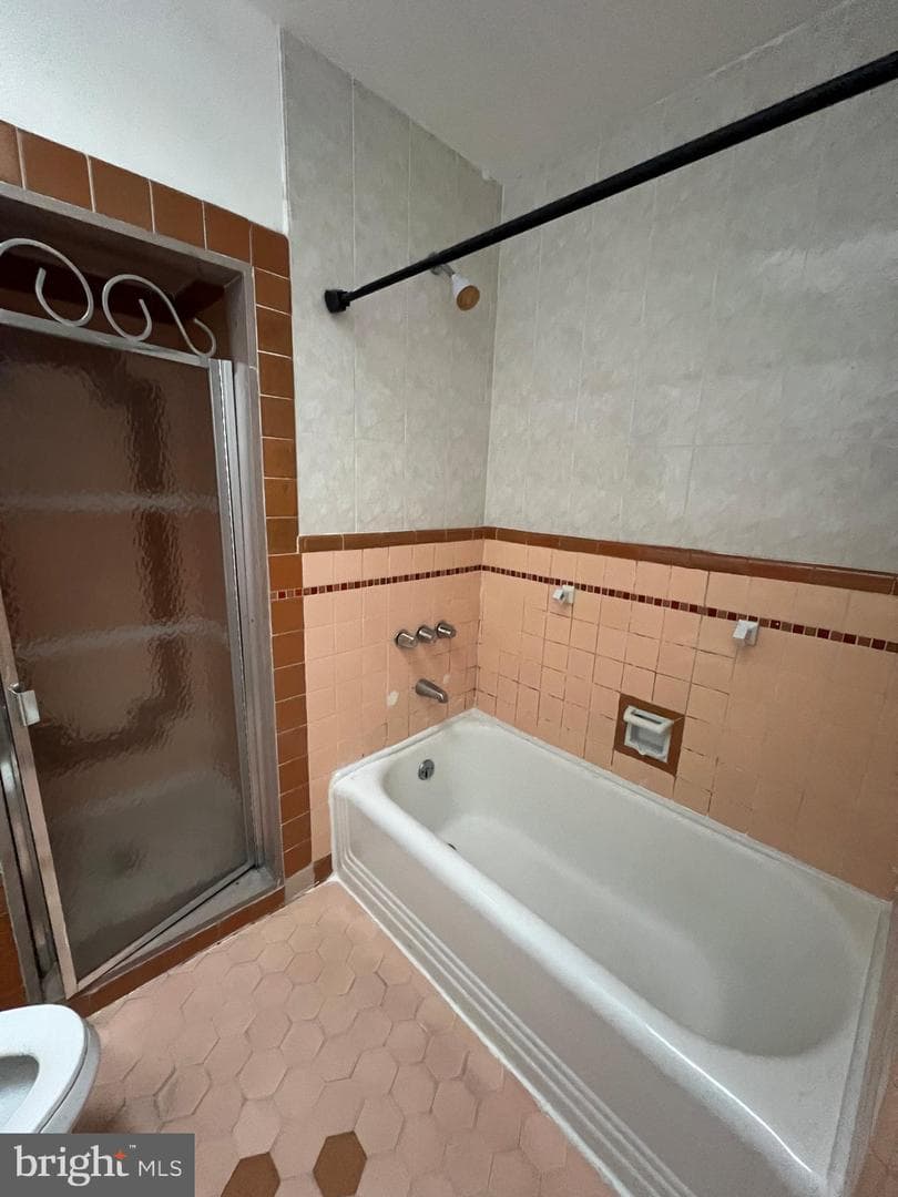 3239 Wellington Street photo 9