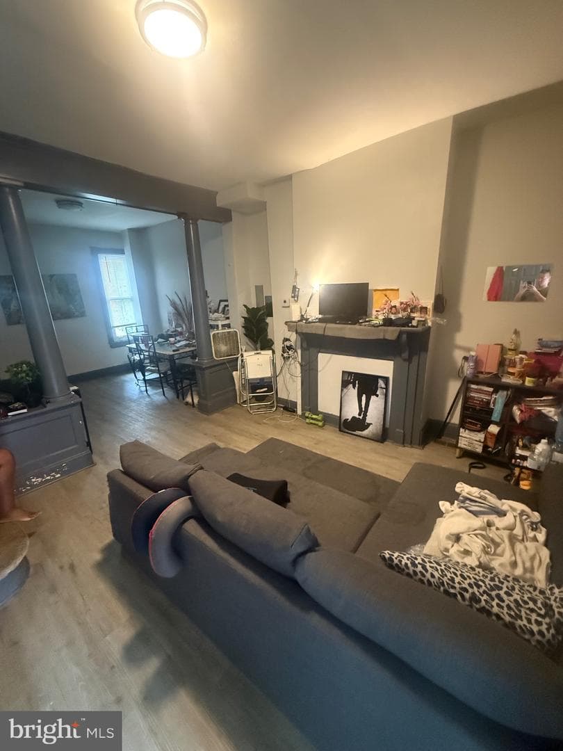 62 N Farson Street photo 3