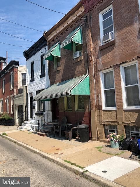 1741 Mcclellan Street photo 2