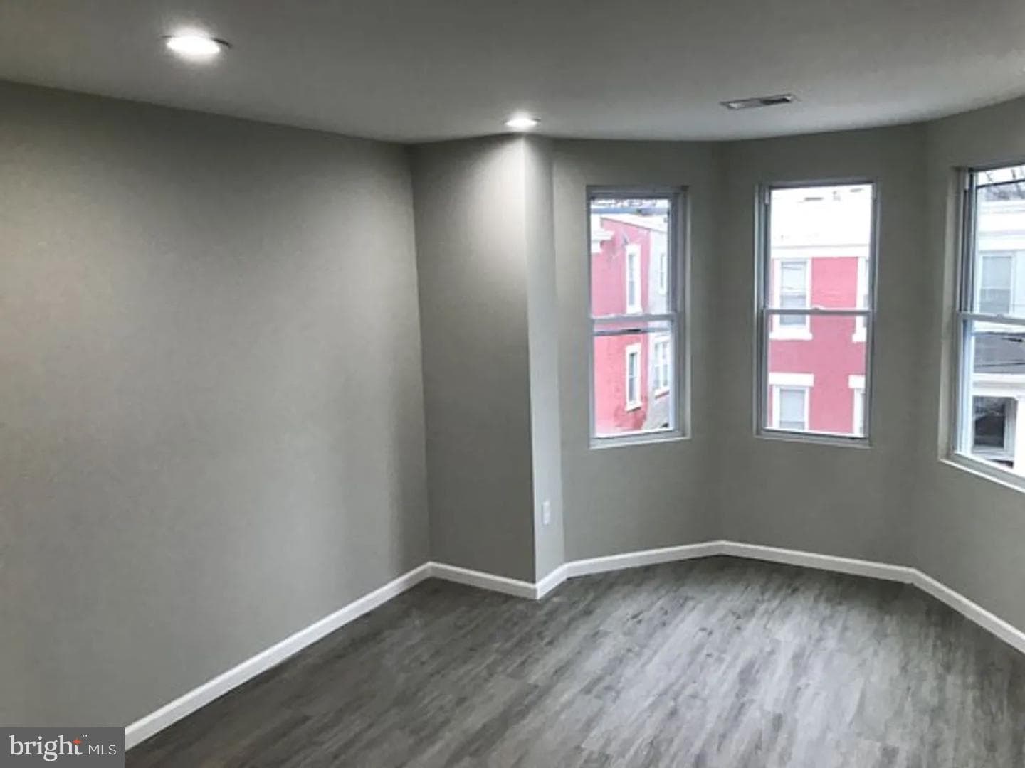 228 S Edgewood Street photo 10