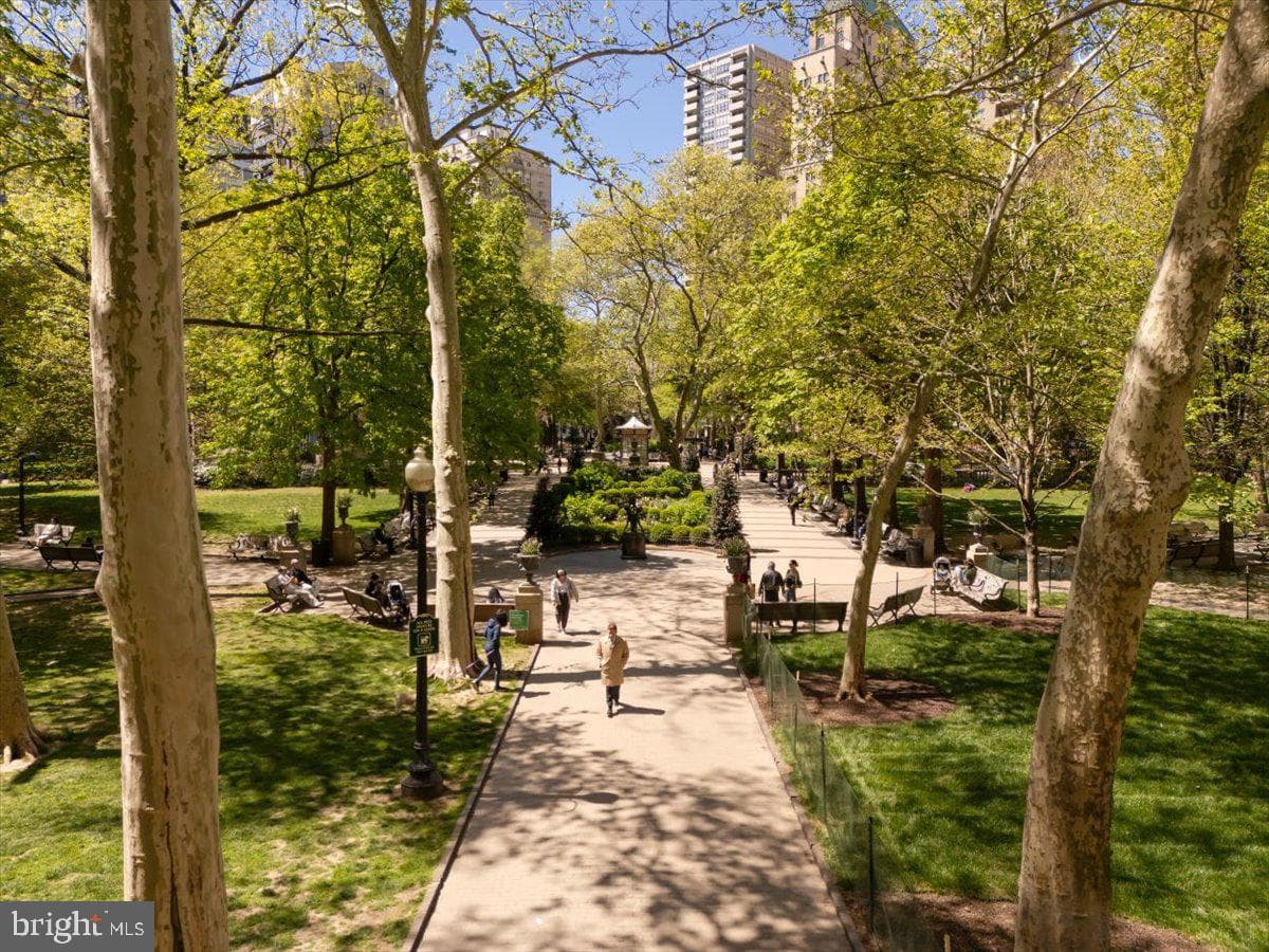 224 W Rittenhouse Square #2311 photo 39