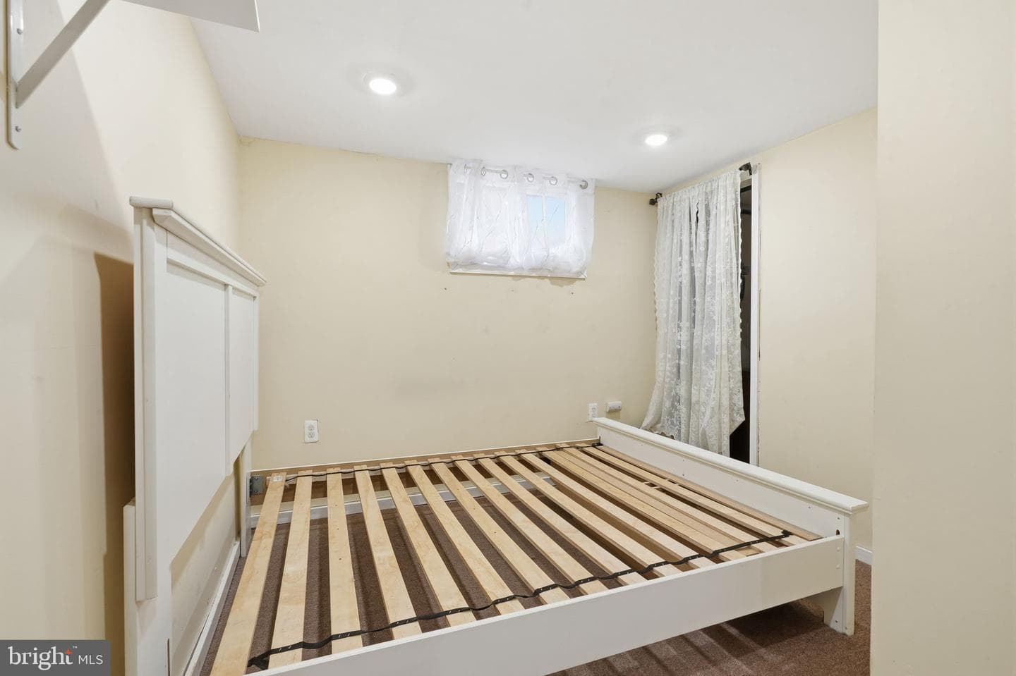 4733 Lansing Street photo 18