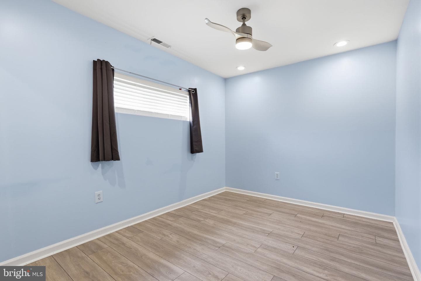 9223 Marsden Street photo 22