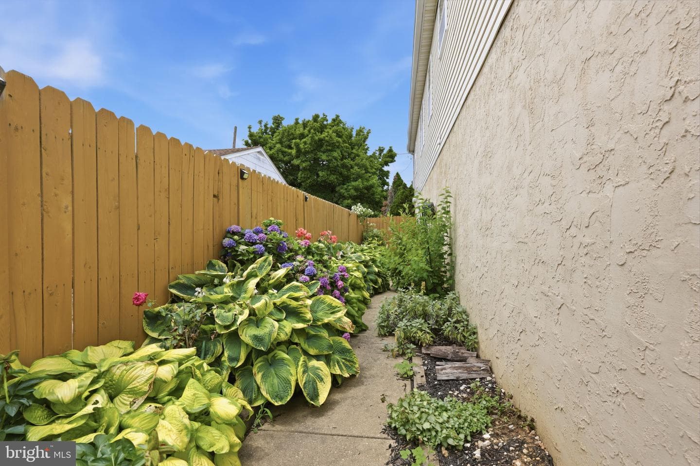 9223 Marsden Street photo 28
