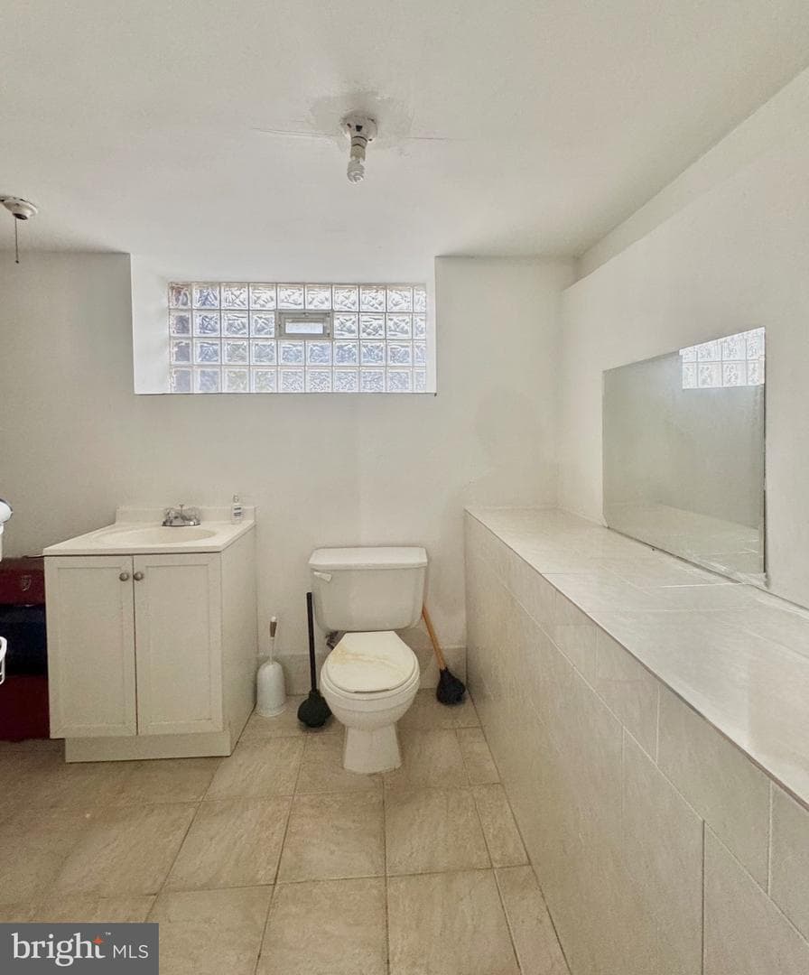 312 Lindley Avenue photo 14
