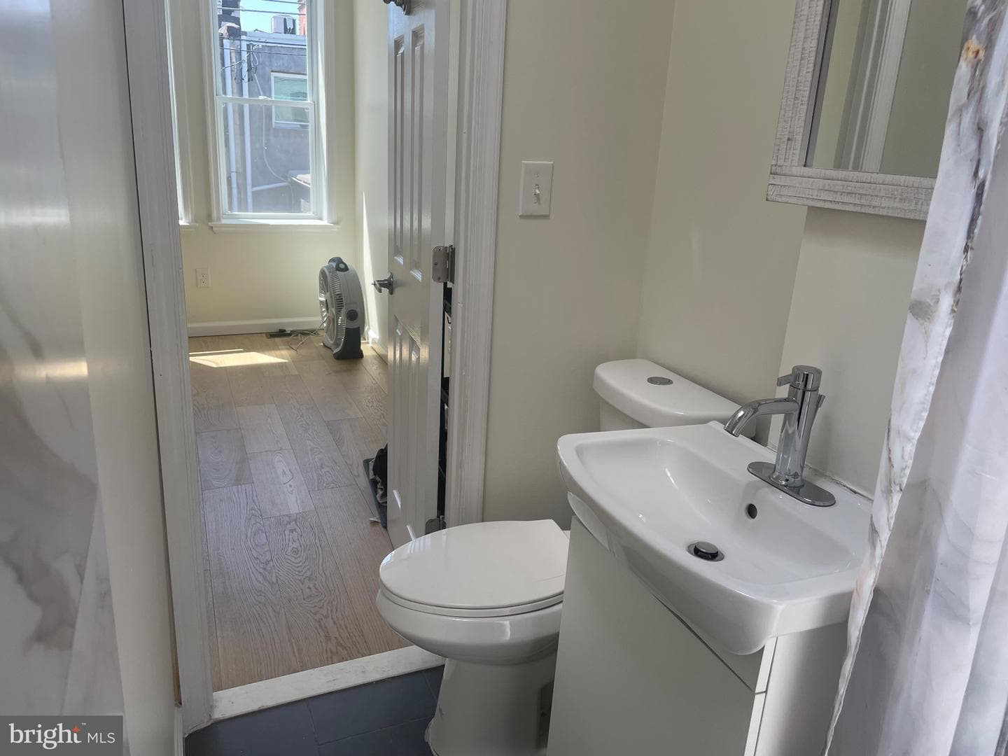 1652 S Etting Street photo 31
