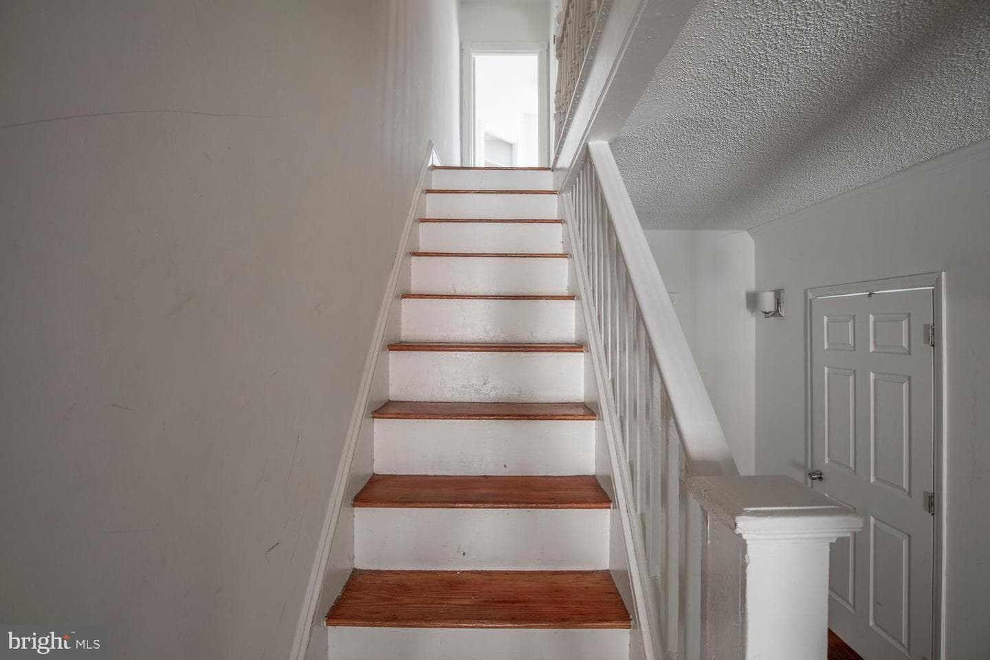 417 Krams Avenue photo 13
