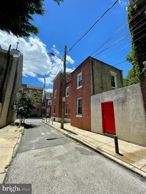 433 W George Street photo 5