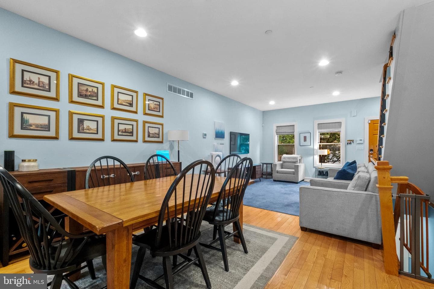 2136 Carpenter Street photo 8