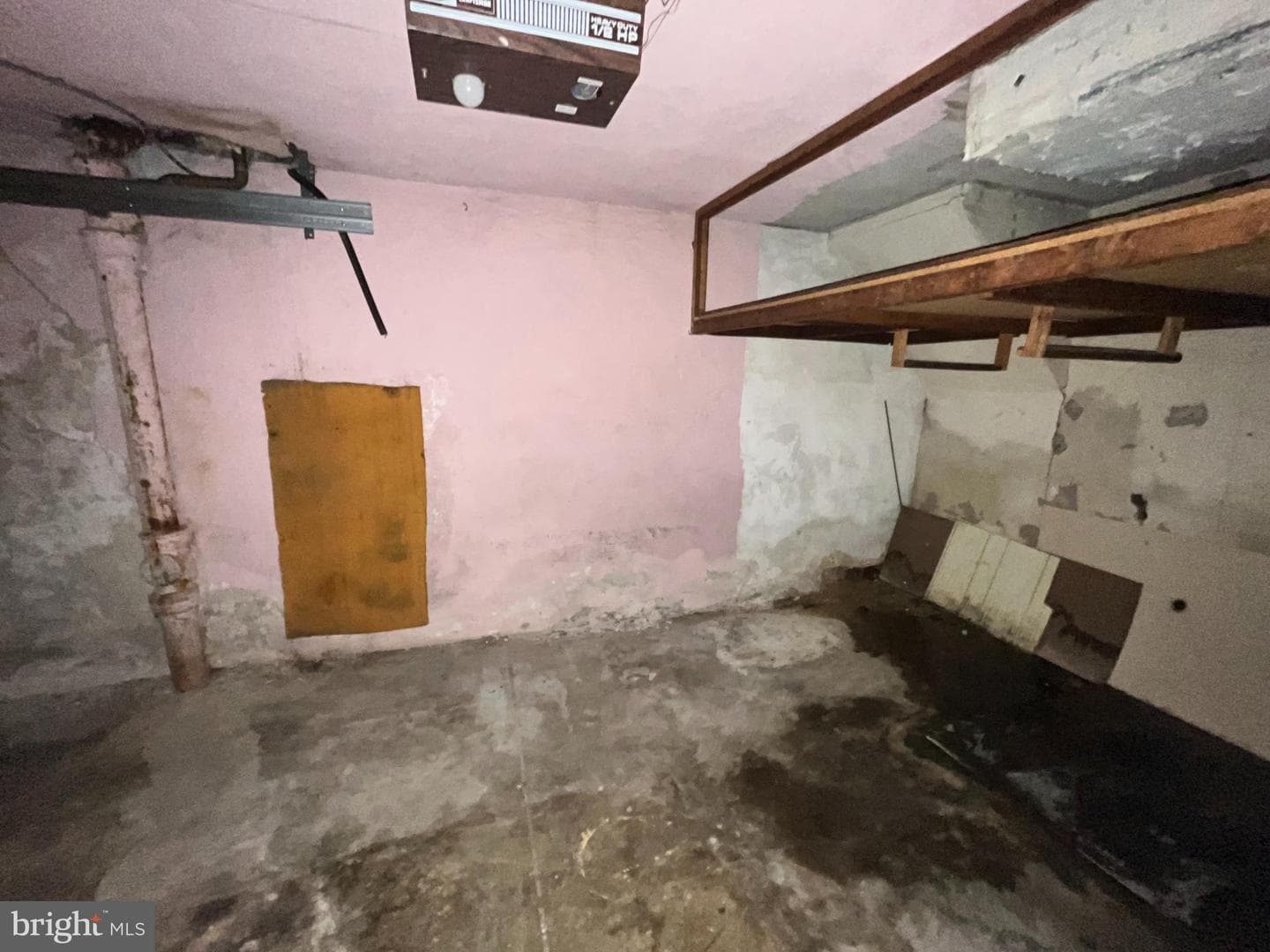 1412 E Sharpnack Street photo 13