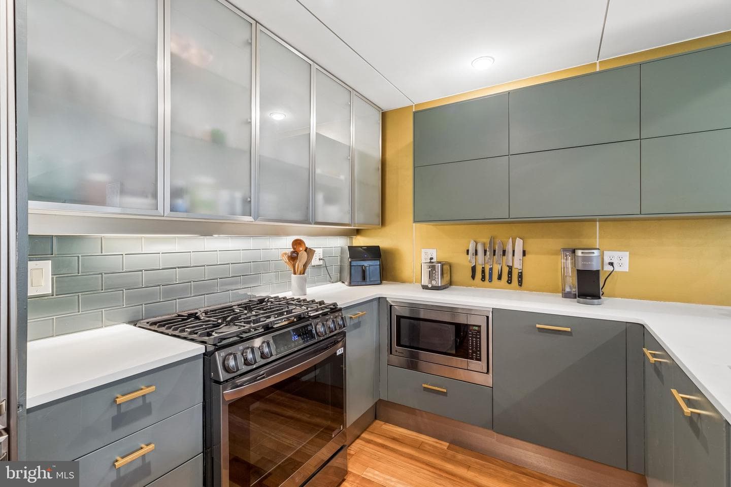 151 W Laurel Street #a photo 16