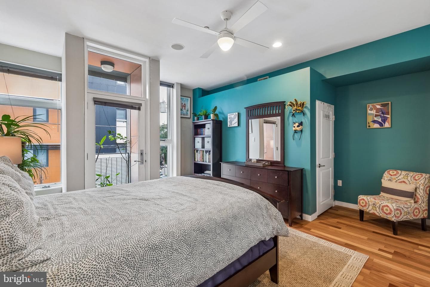 151 W Laurel Street #a photo 24