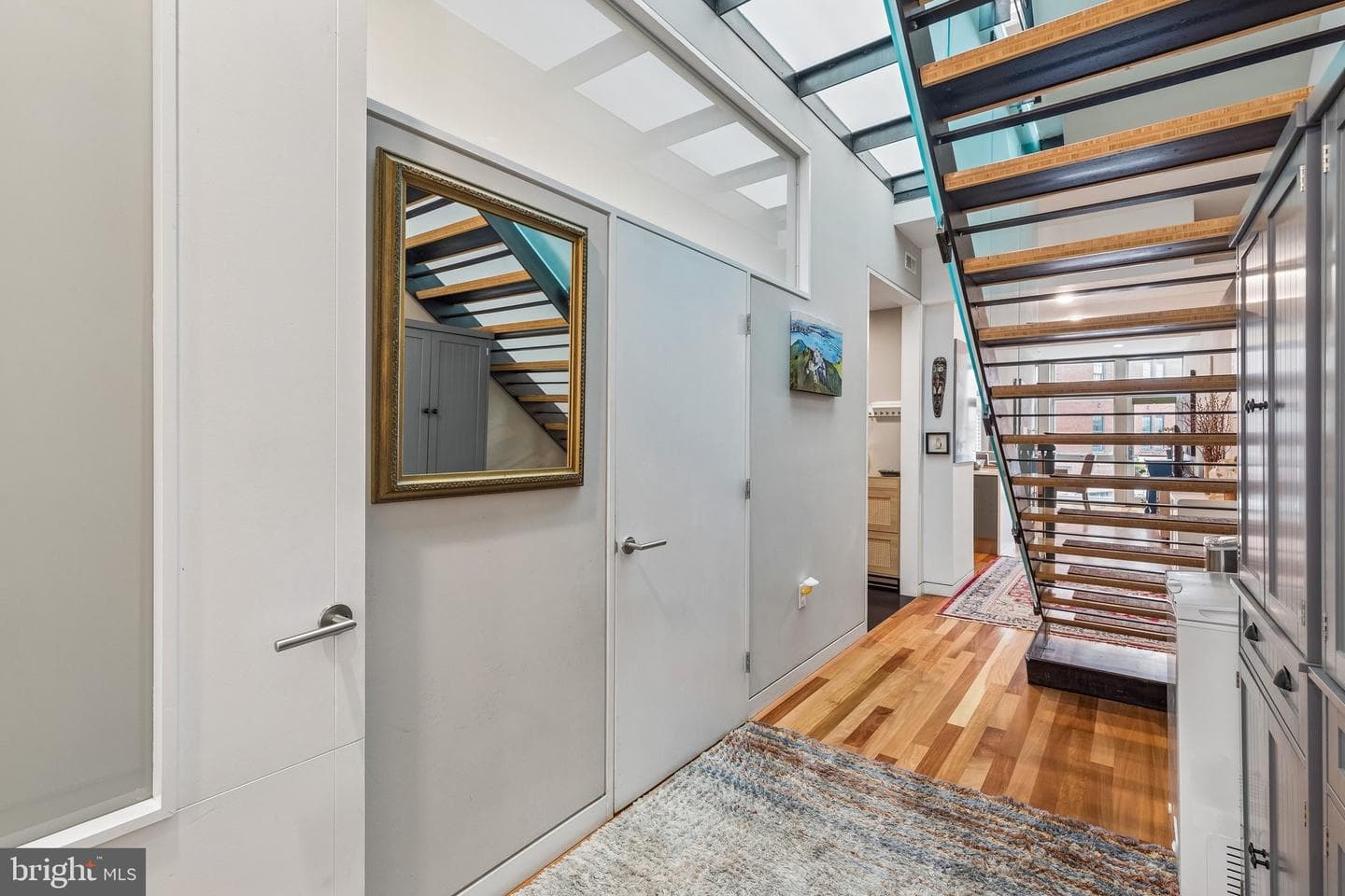 151 W Laurel Street #a photo 26
