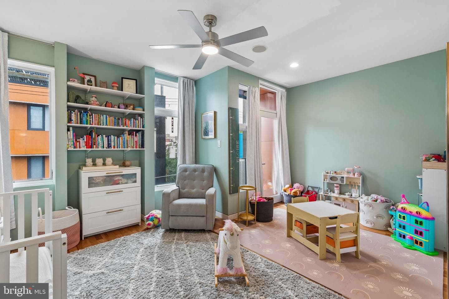 151 W Laurel Street #a photo 27