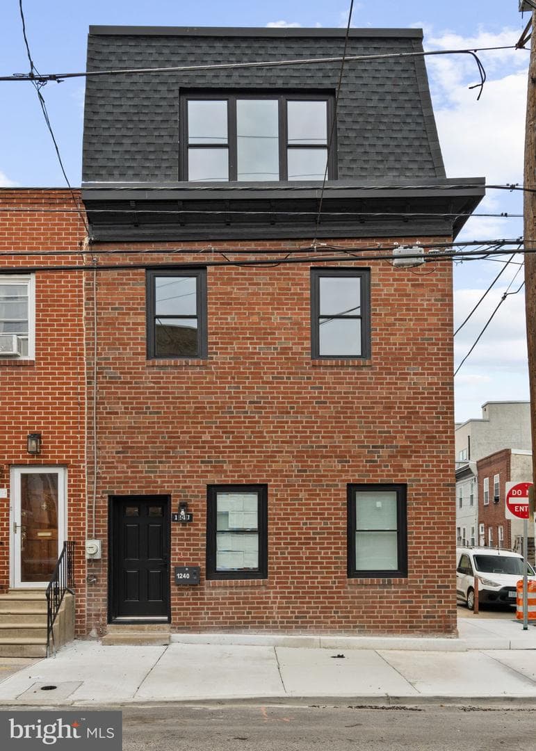 1240 S 21st Street photo 3