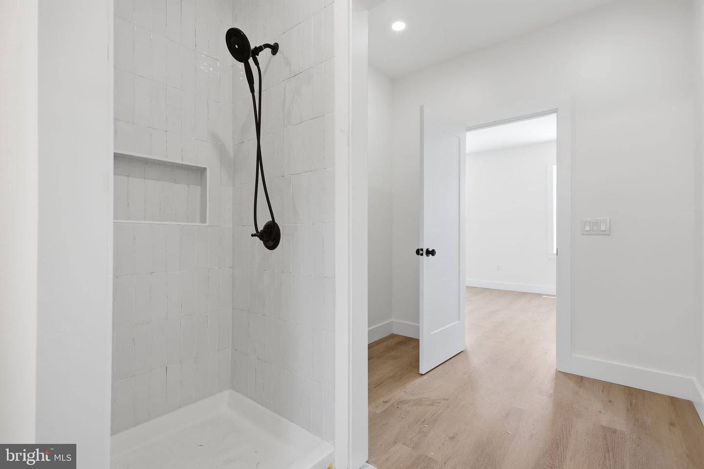 5517 Hunter Street photo 22