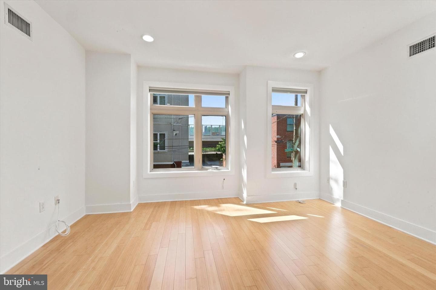 2544 Salmon Street photo 15