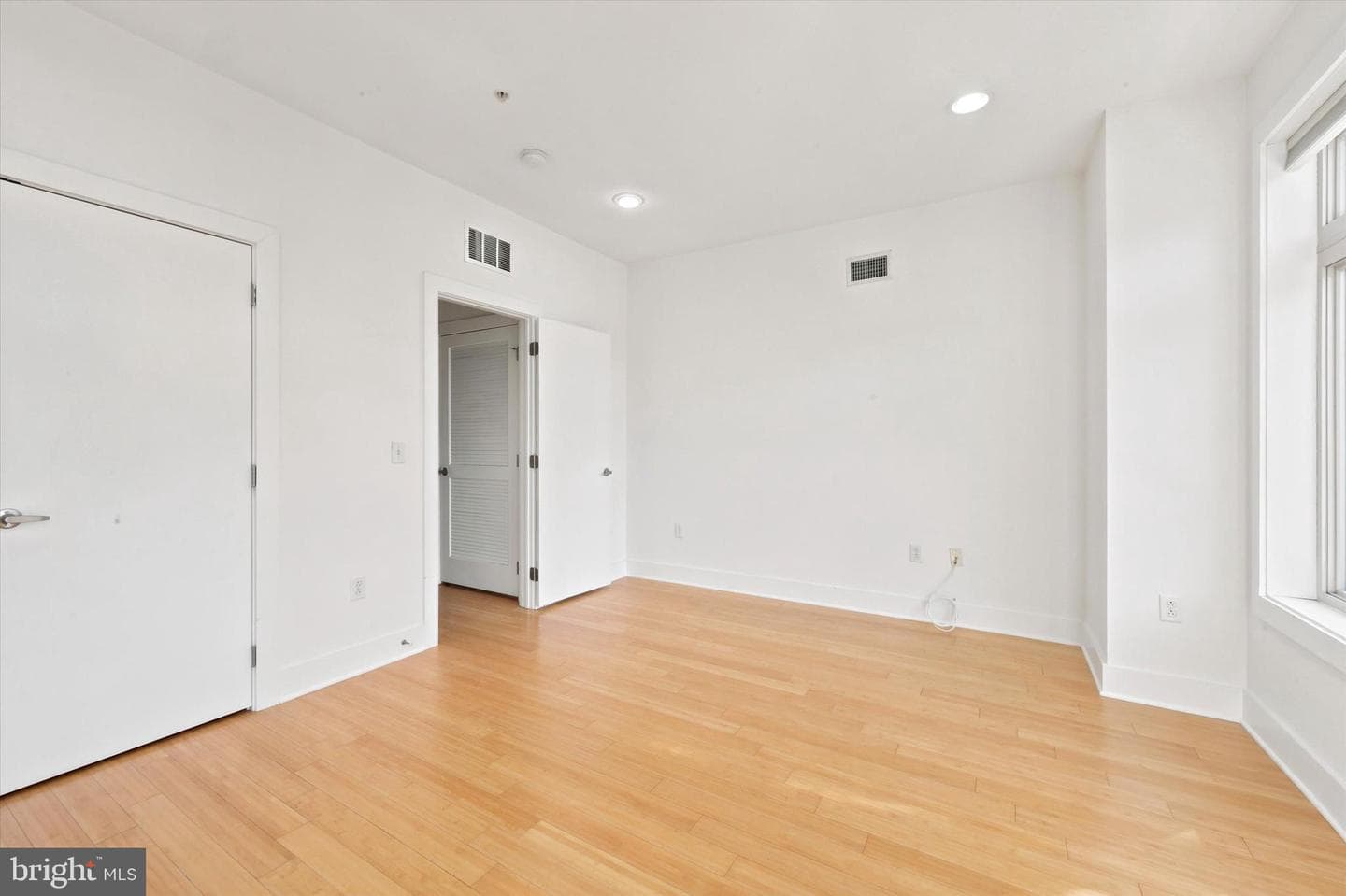 2544 Salmon Street photo 18