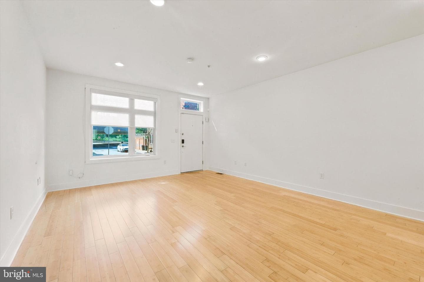2544 Salmon Street photo 6