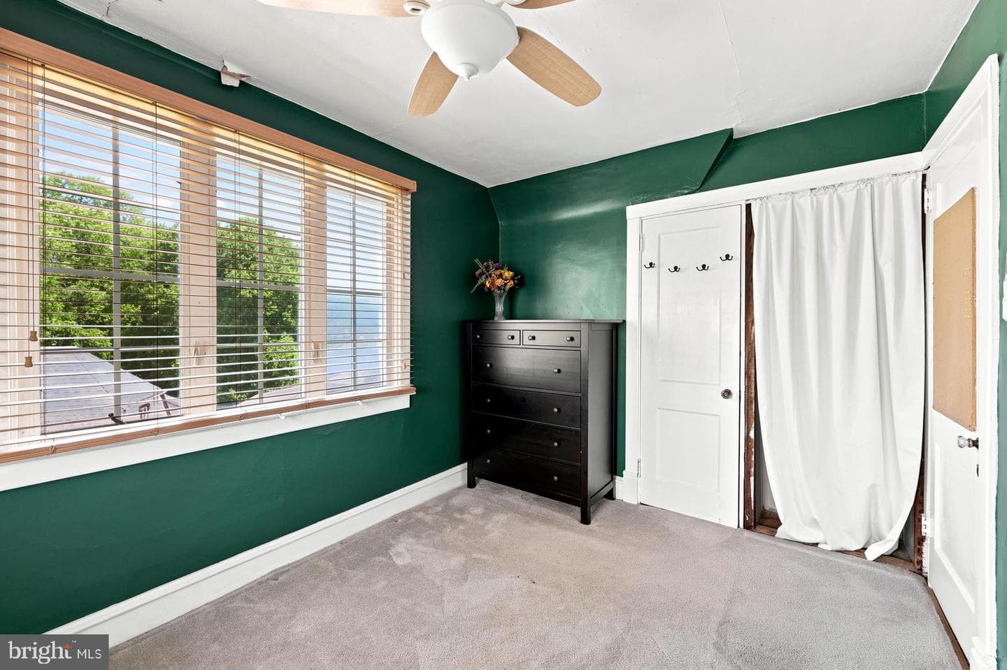 140 Overhill Avenue photo 20