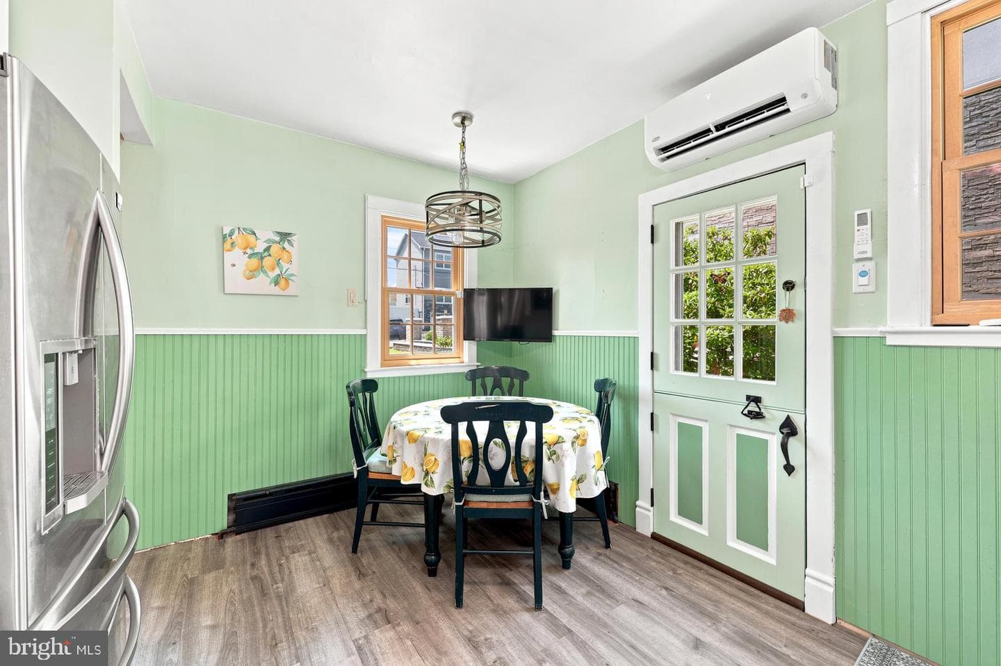 140 Overhill Avenue photo 8