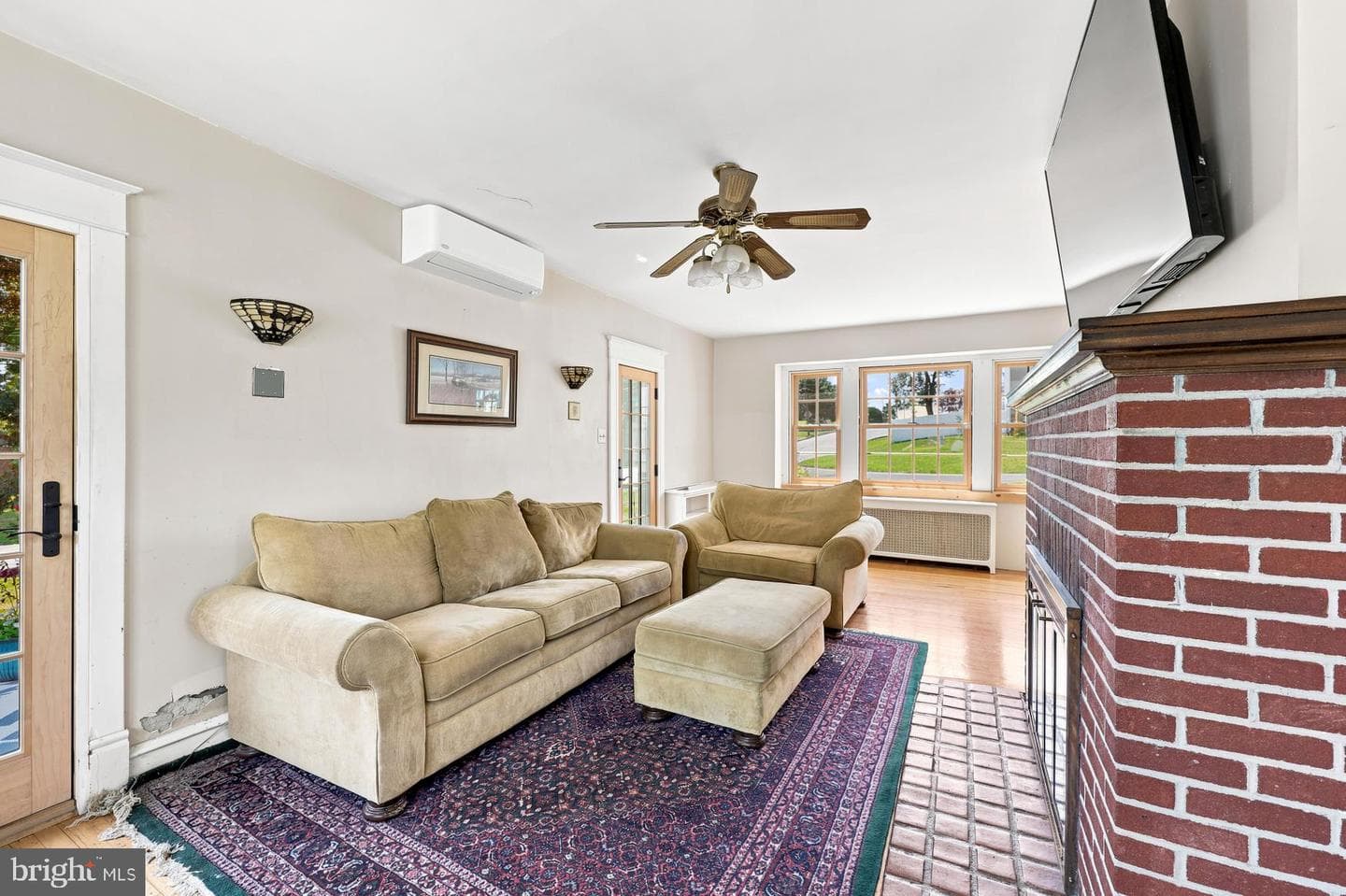 140 Overhill Avenue photo 9