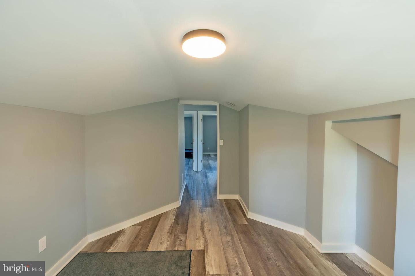 621-625 Gilham Street photo 45