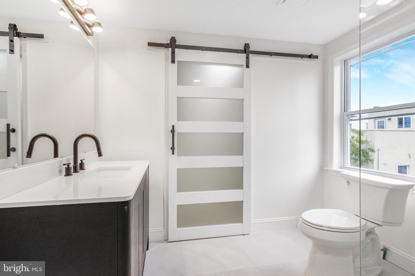 505 Greenwich Street photo 17