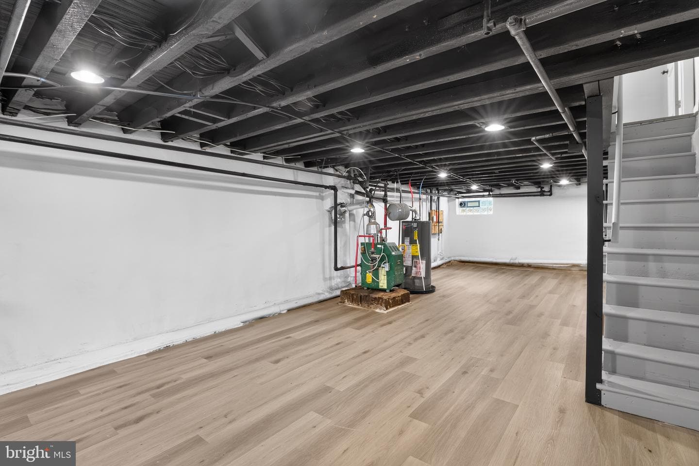 5741 Hunter Street photo 24