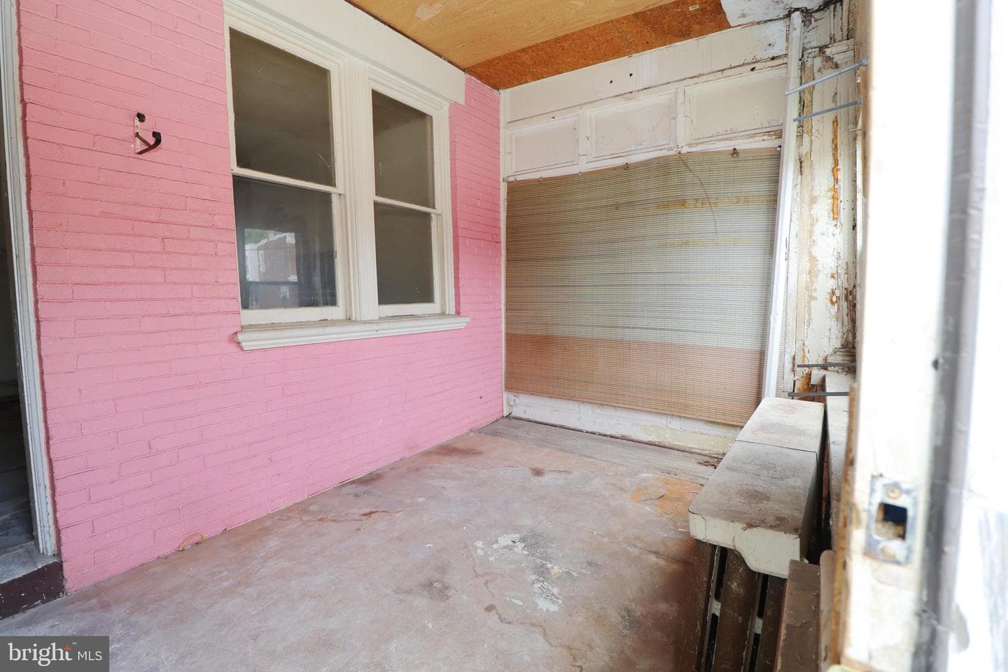 406 W Grange Avenue photo 4