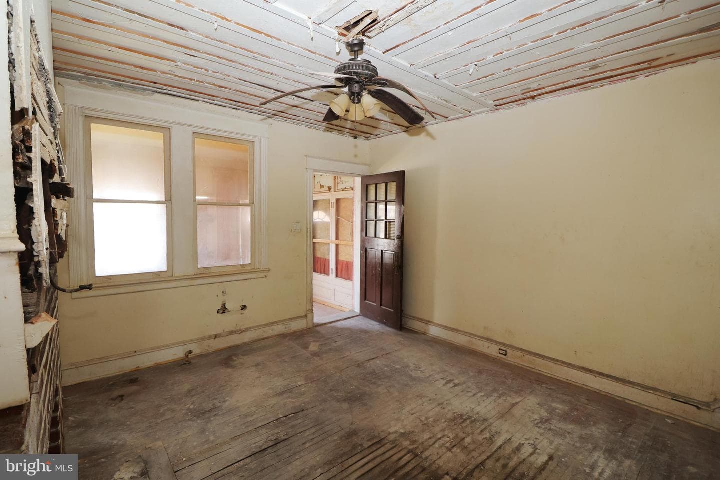 406 W Grange Avenue photo 7