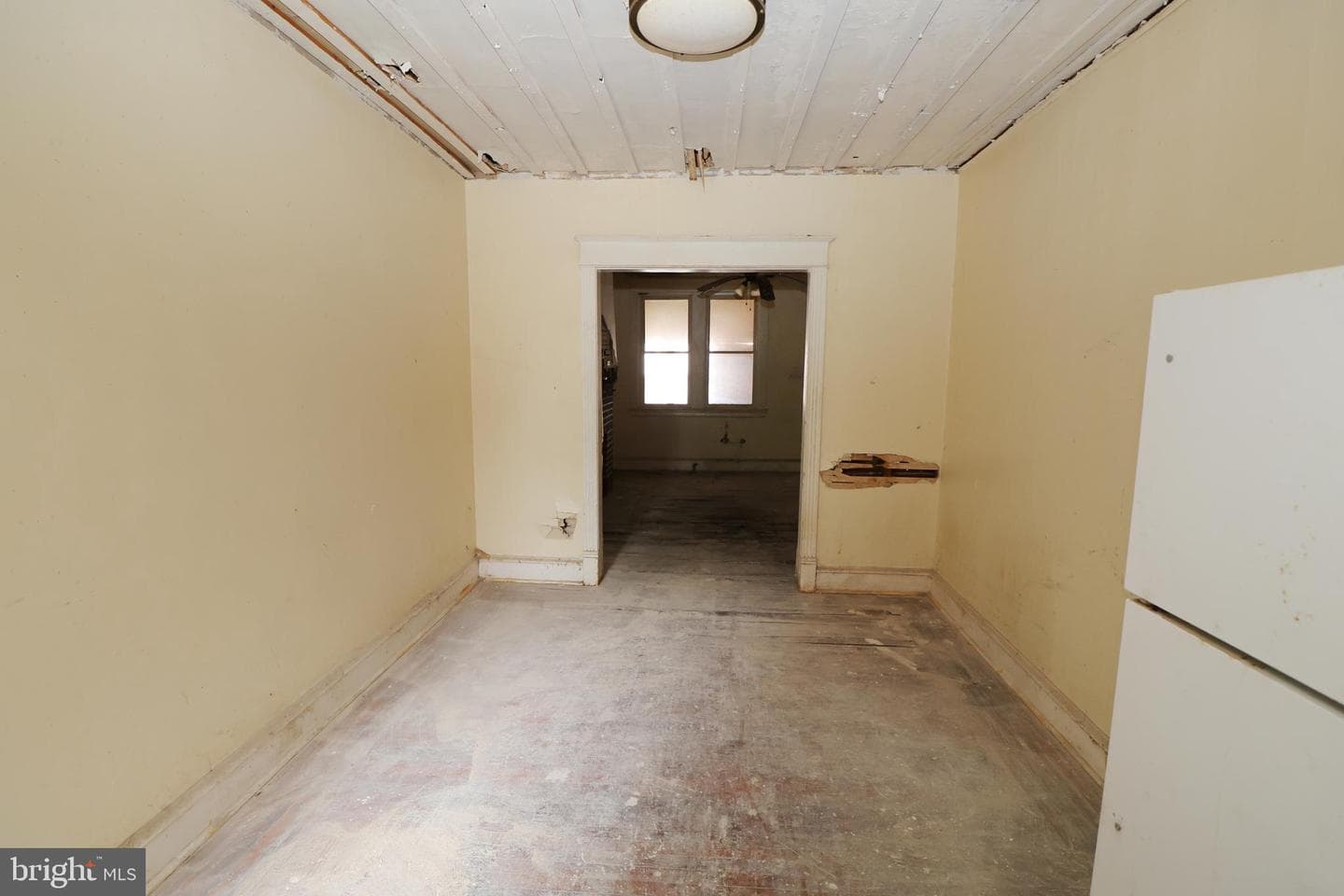 406 W Grange Avenue photo 9