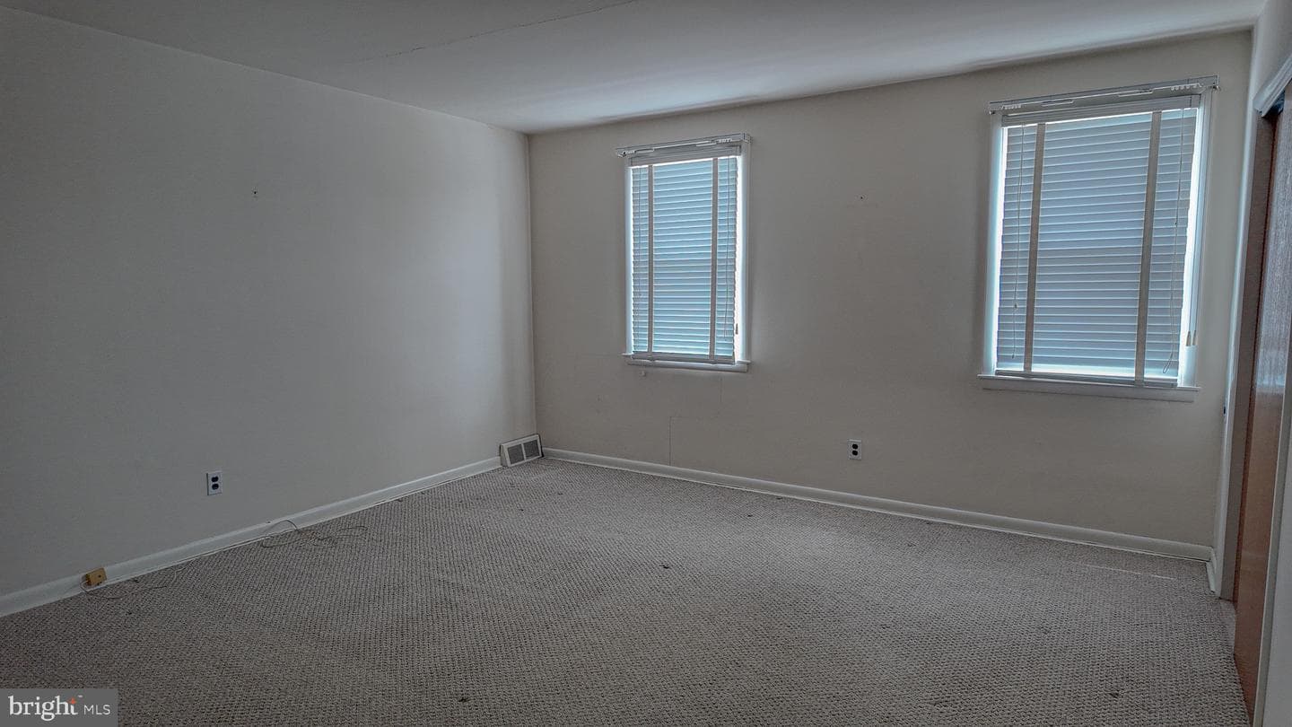 11718 Denman Road photo 12