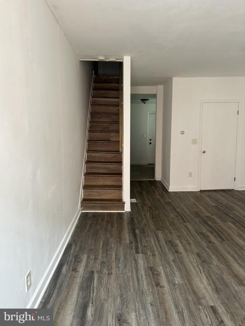 2930 W Arizona Street photo 3