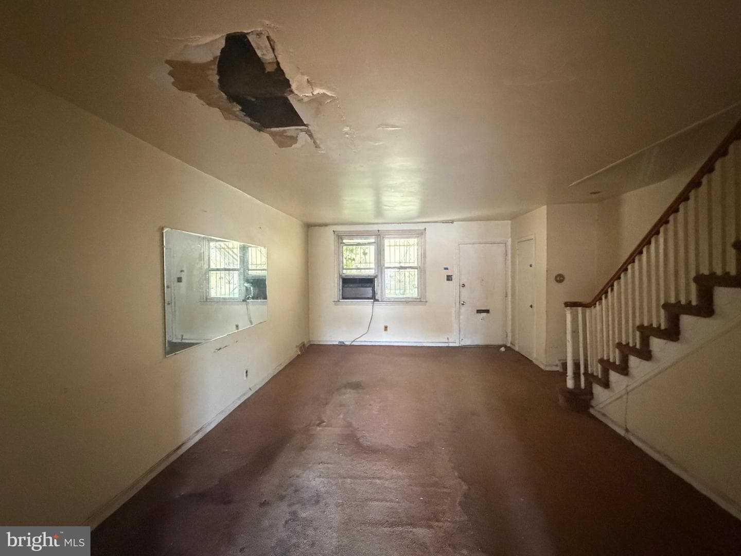 1162 E Phil Ellena Street photo 6