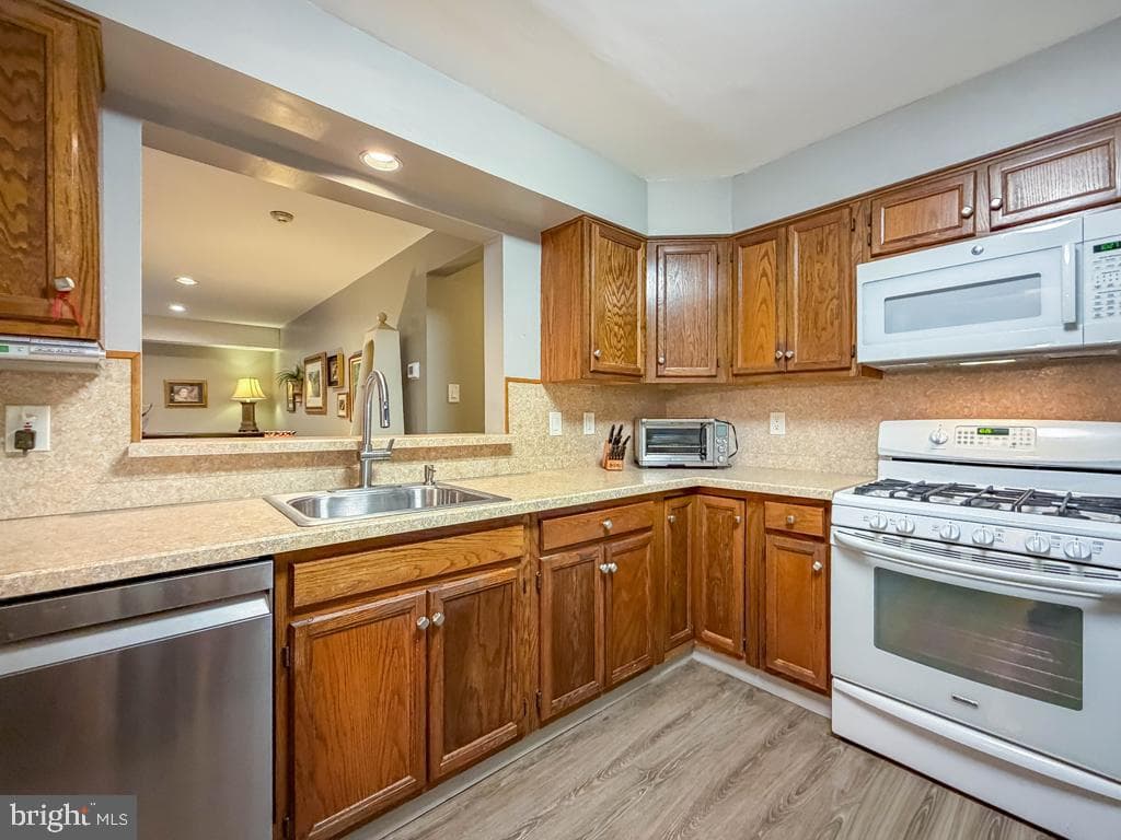 72105 Delaire Landing Road photo 10