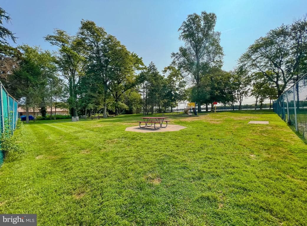 72105 Delaire Landing Road photo 28