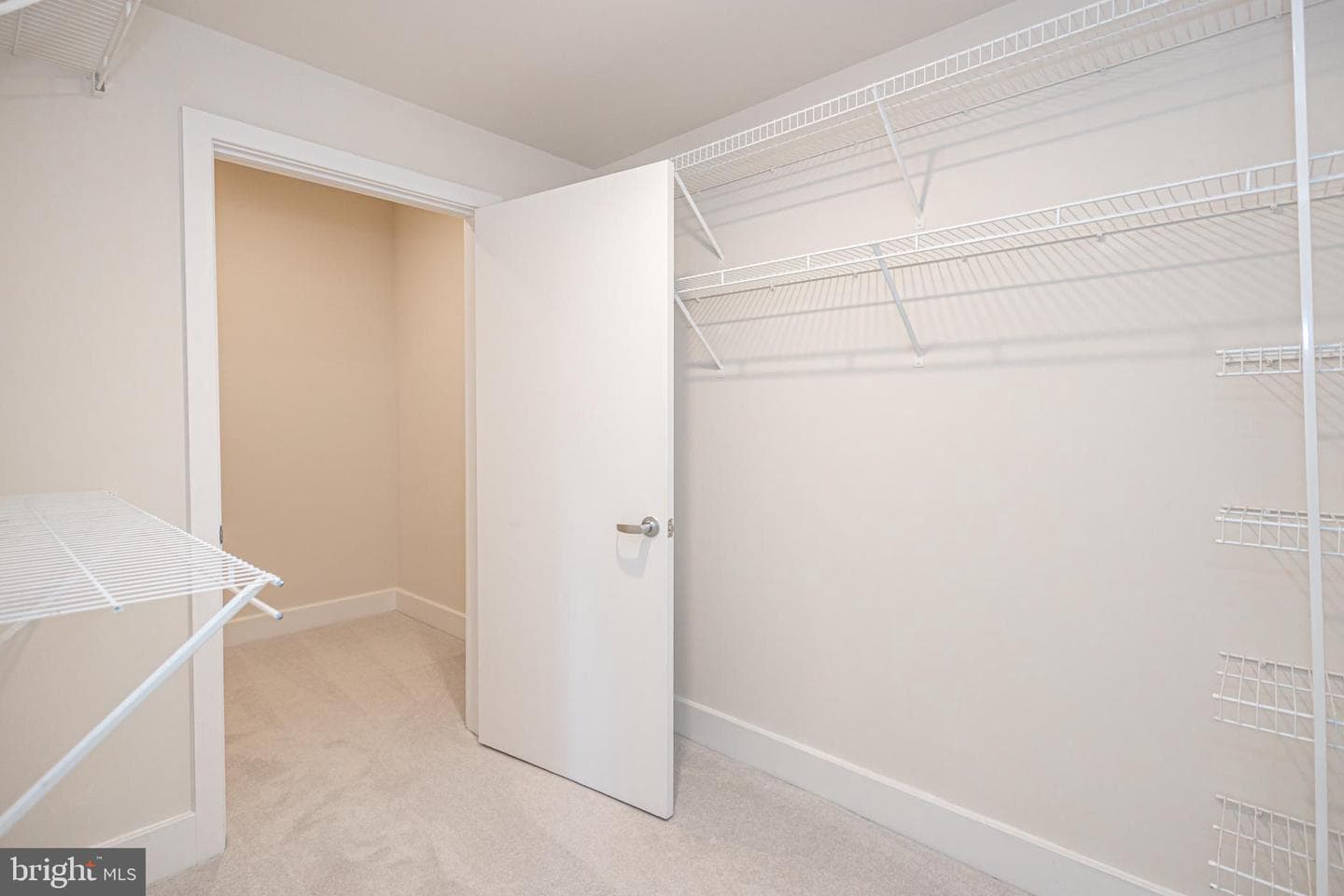 717 S Chris Columbus Boulevard #811 photo 31