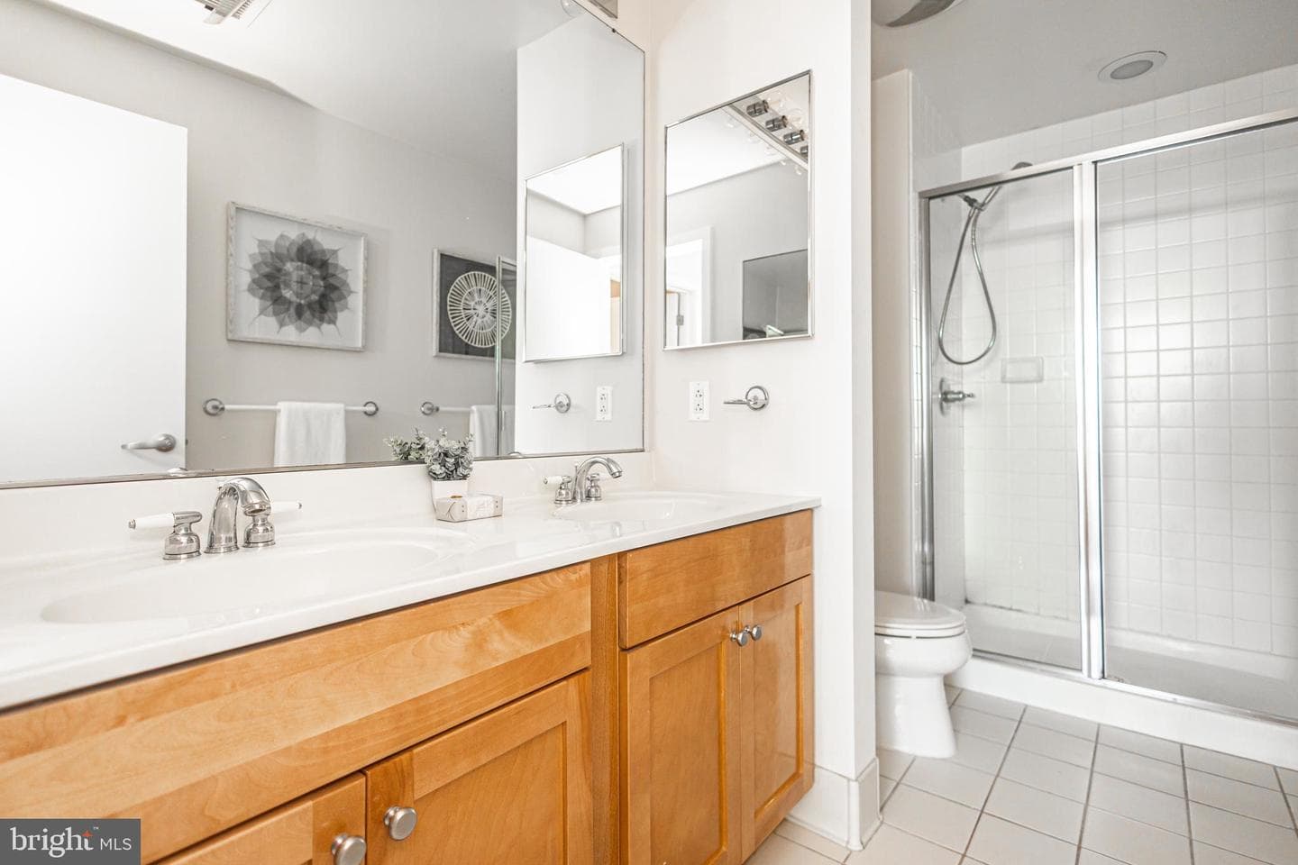 717 S Chris Columbus Boulevard #804 photo 29