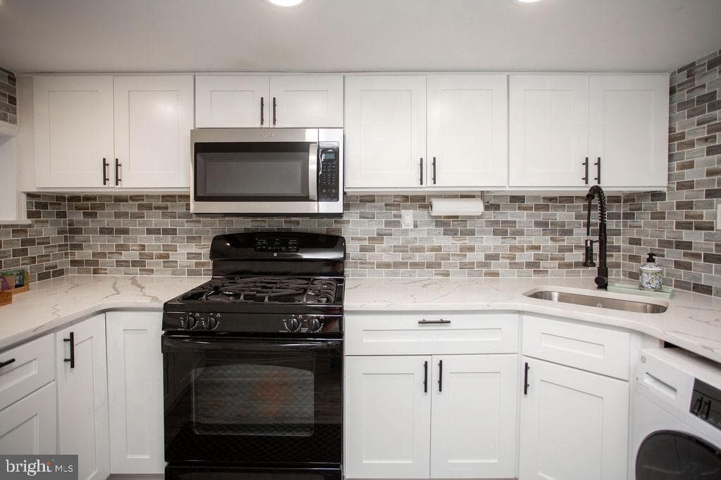 1128 O'neil Street photo 11