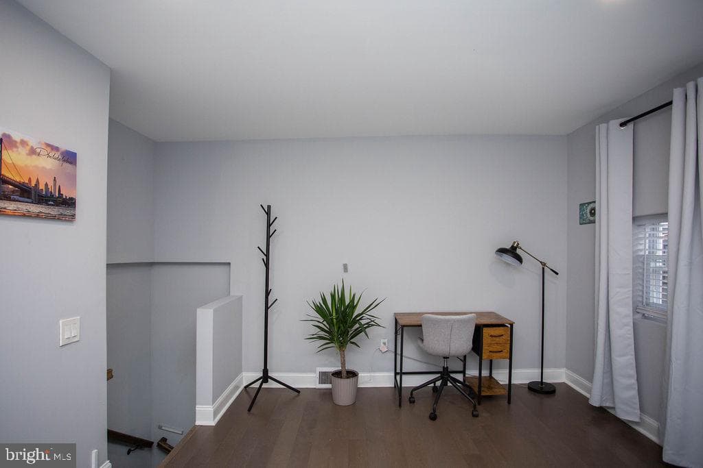 1128 O'neil Street photo 22